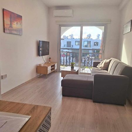 Charming Holiday Retreat Kato Paphos Apt 400M To The Beach Eksteriør billede