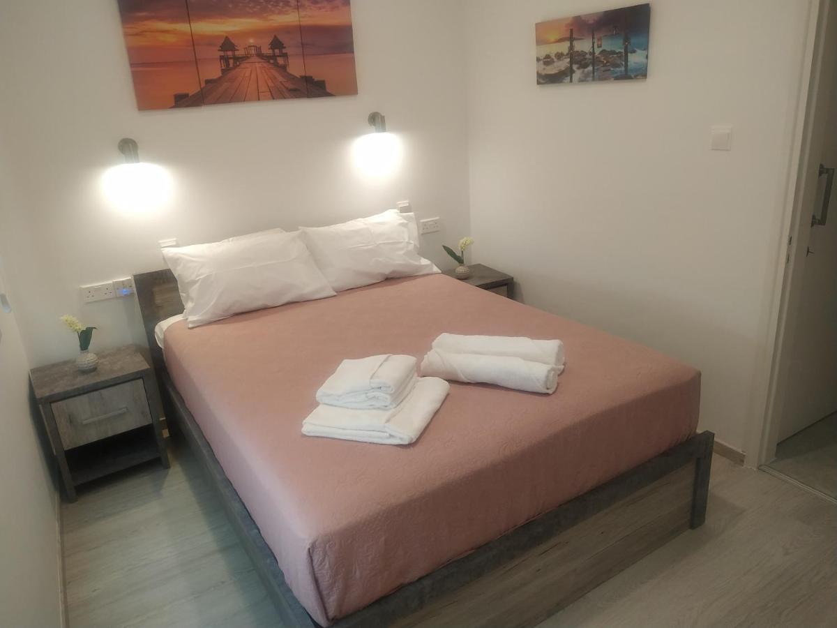 Charming Holiday Retreat Kato Paphos Apt 400M To The Beach Eksteriør billede