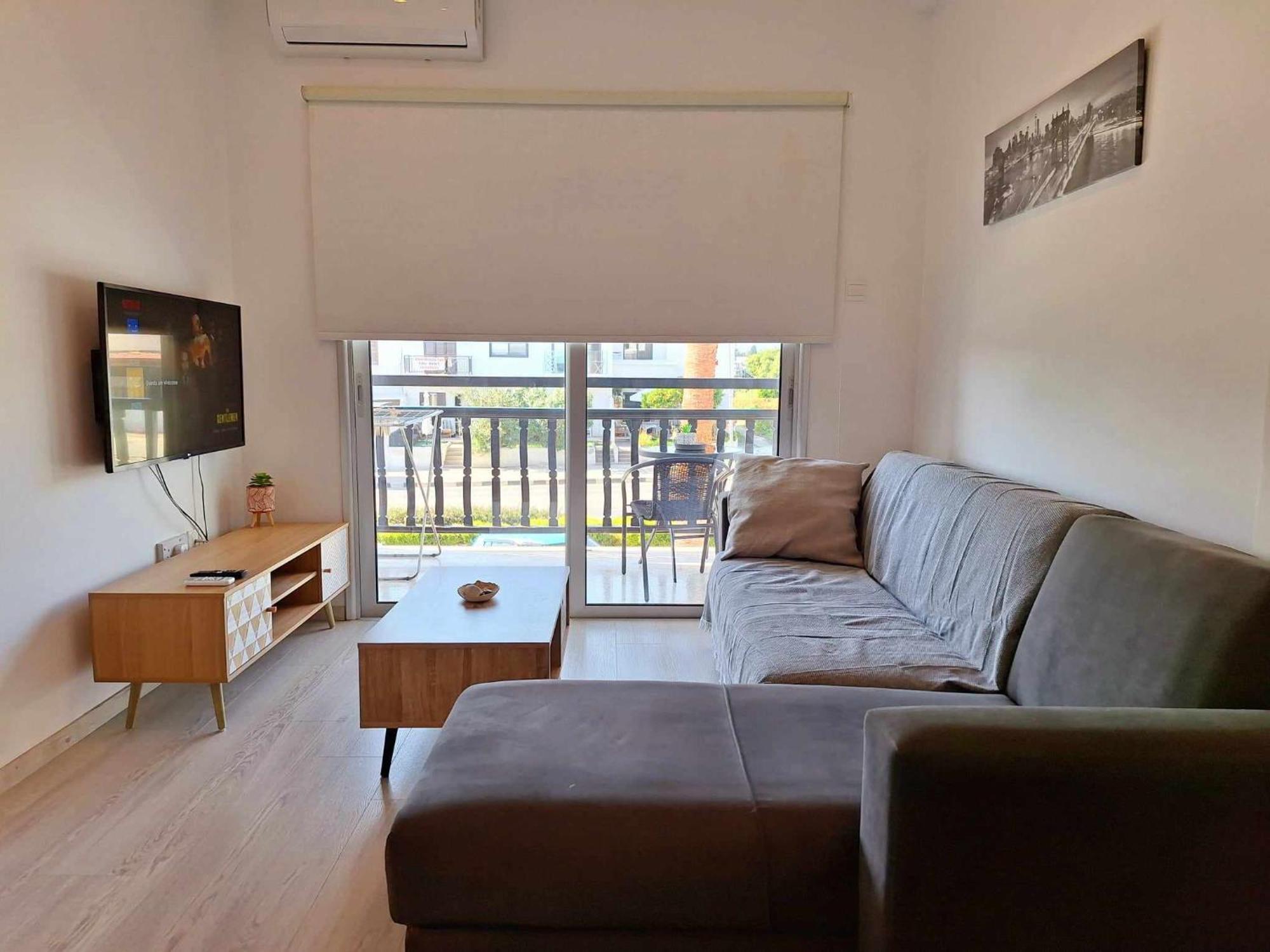 Charming Holiday Retreat Kato Paphos Apt 400M To The Beach Eksteriør billede