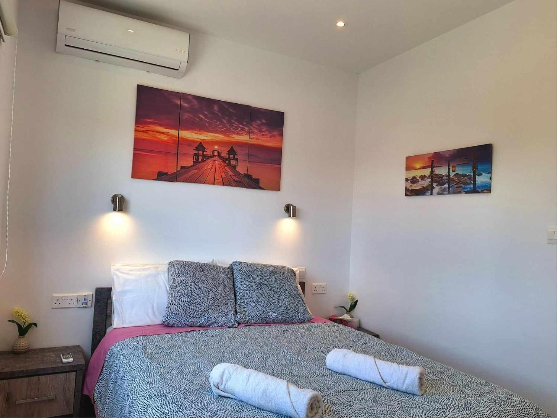 Charming Holiday Retreat Kato Paphos Apt 400M To The Beach Eksteriør billede