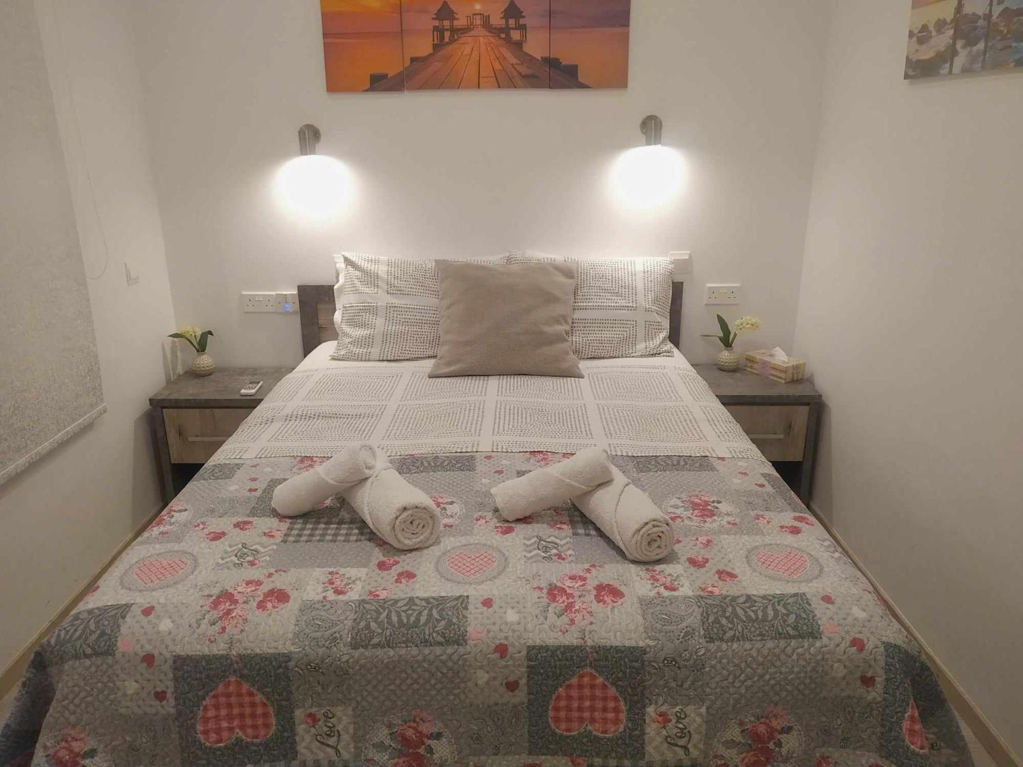 Charming Holiday Retreat Kato Paphos Apt 400M To The Beach Eksteriør billede