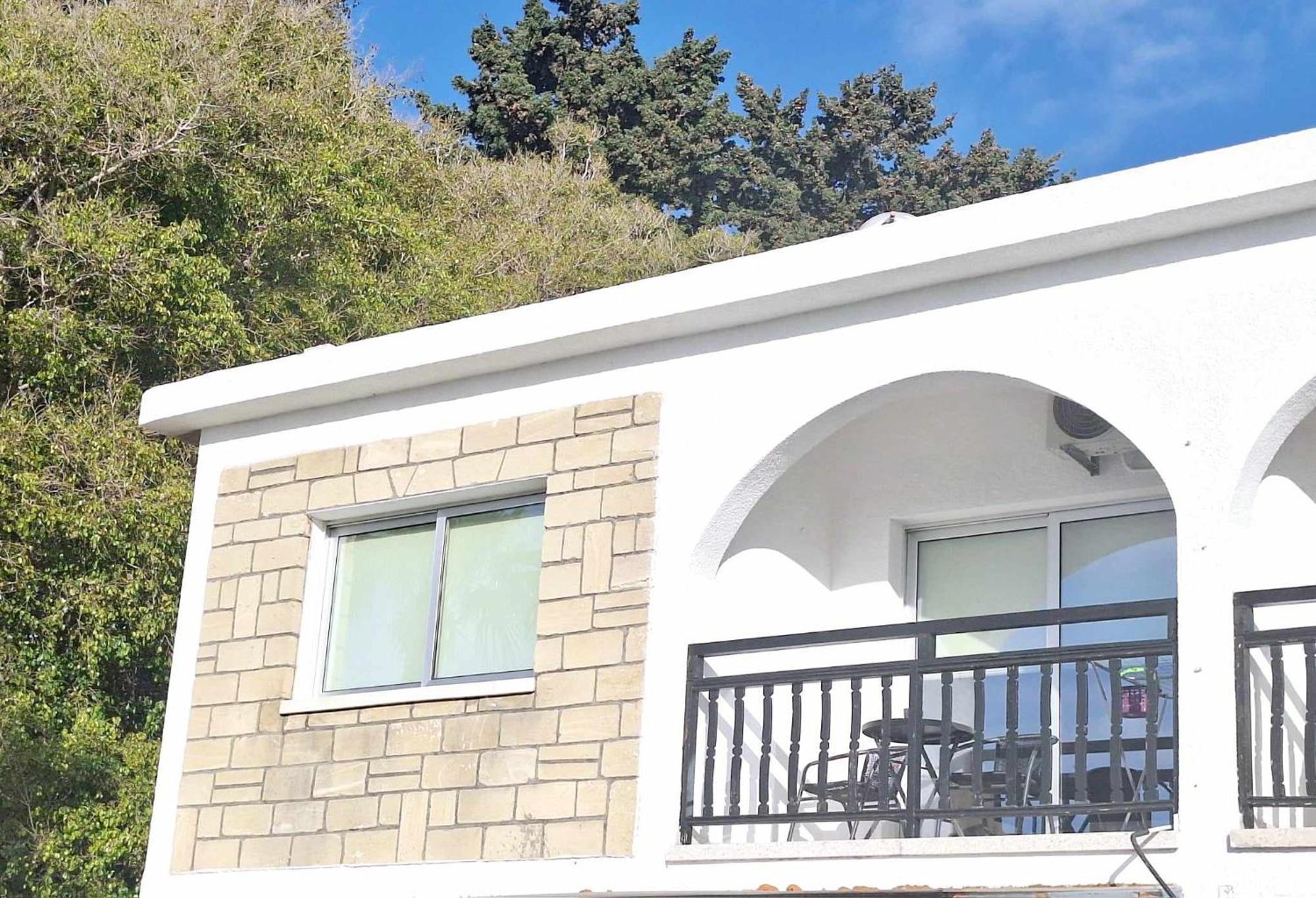 Charming Holiday Retreat Kato Paphos Apt 400M To The Beach Eksteriør billede